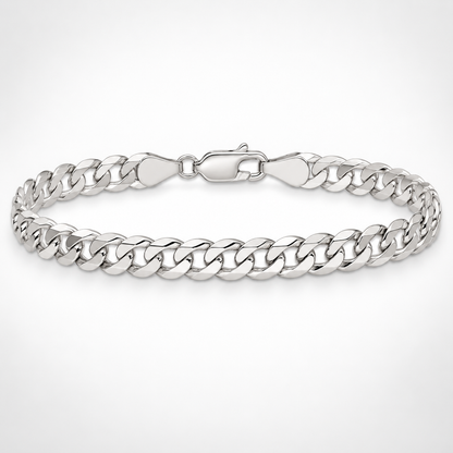 White gold Cuban curb link bracelet, detail view