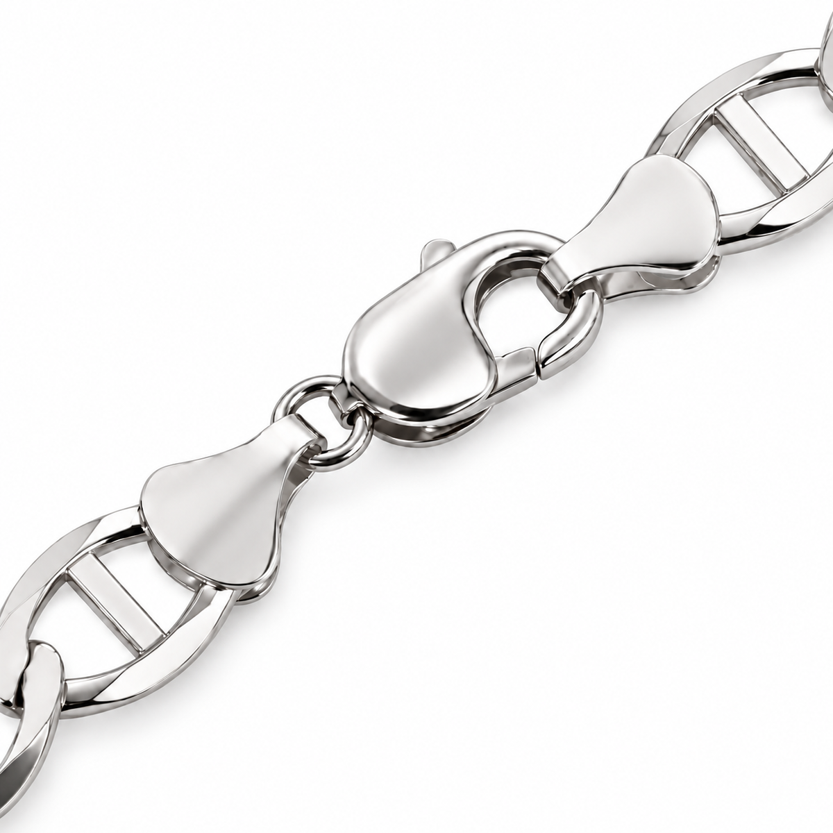 10K White Gold Solid Mariner Bracelet, close-up of the links