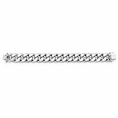 White gold Miami Cuban link bracelet, close-up of the links