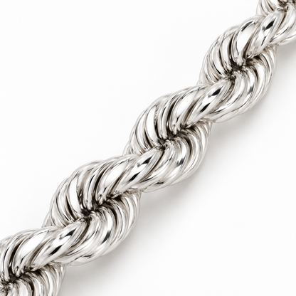 White gold rope bracelet, close-up of the links