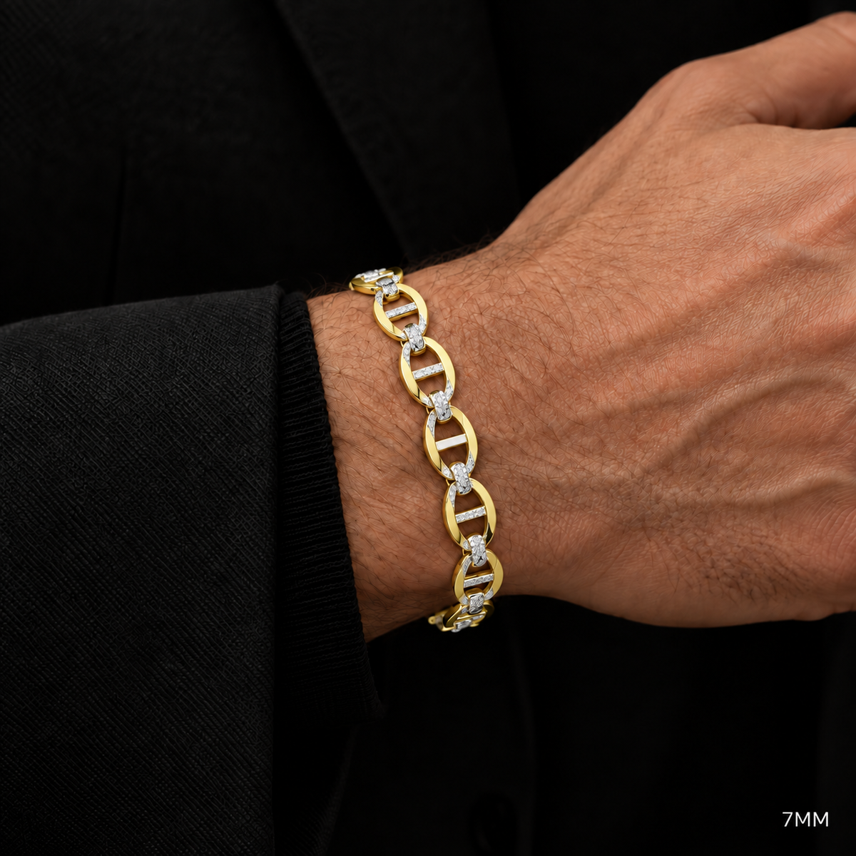 10K Yellow Gold Solid Diamond-Cut Mariner Bracelet, alternate view